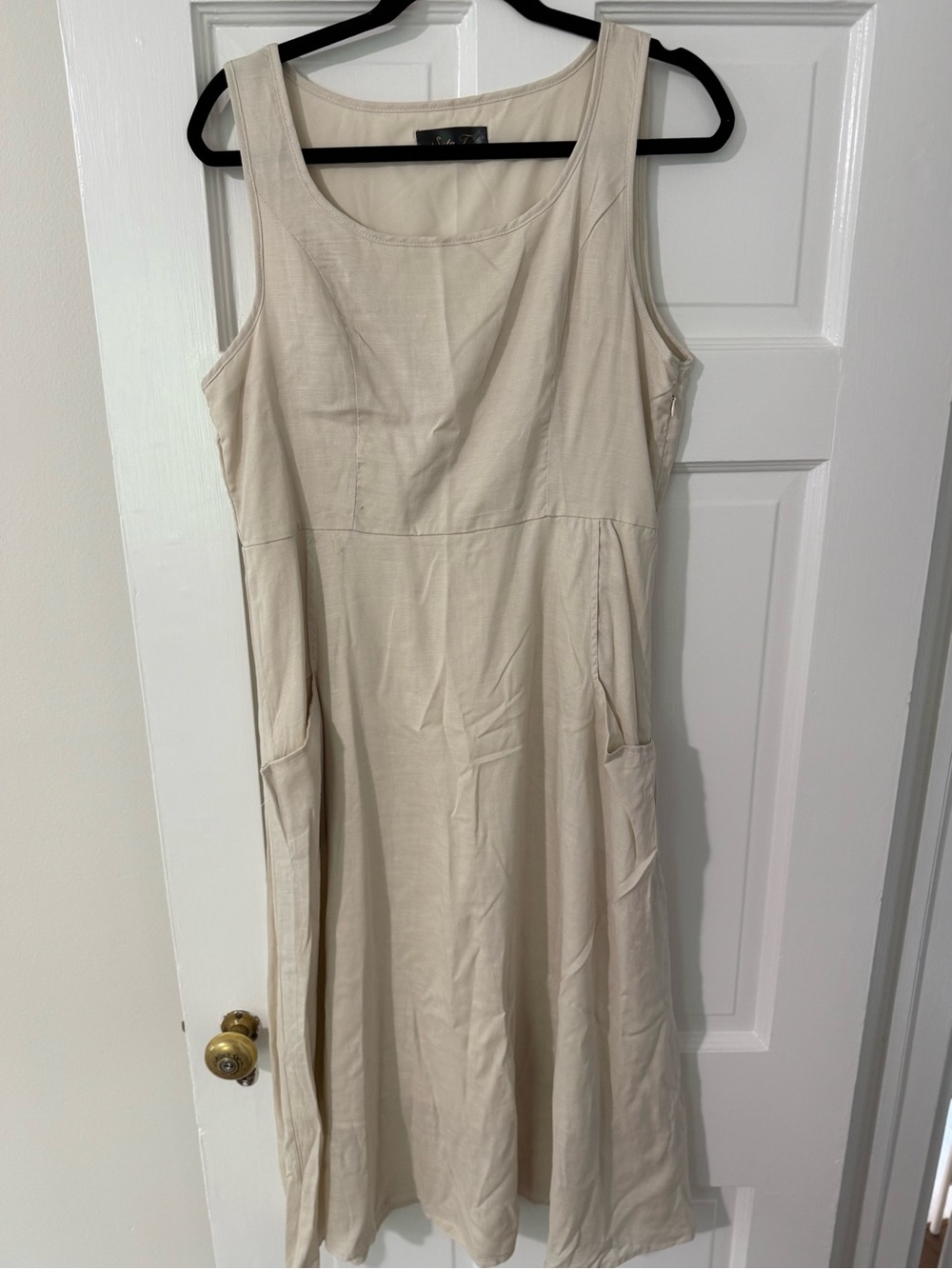 Classic Sleeveless Cream Dress - Timeless Everyday Style